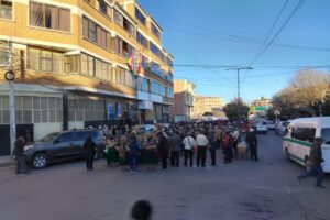 Construcción de carretera en Bolivia