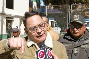 Allanamientos en Llallagua: Aprehenden a cinco personas, entre ellos un supuesto francotirador