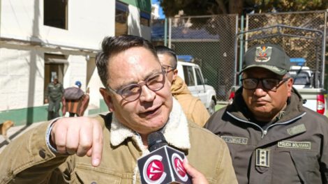 Allanamientos en Llallagua: Aprehenden a cinco personas, entre ellos un supuesto francotirador