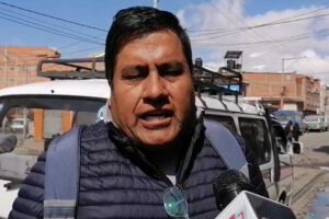 Roberto Menacho cuestiona liderazgo de Andrónico Rodríguez