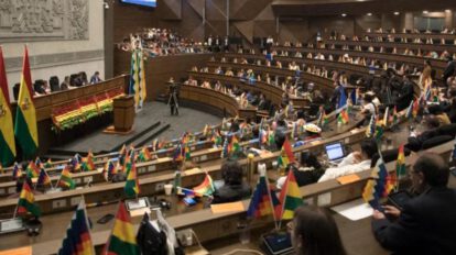 crédito de 30 millones de dólares en la Asamblea Legislativa Plurinacional
