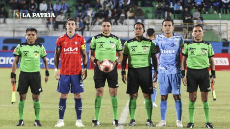 José Jordán defiende a árbitros en el partido Blooming vs Wilstermann