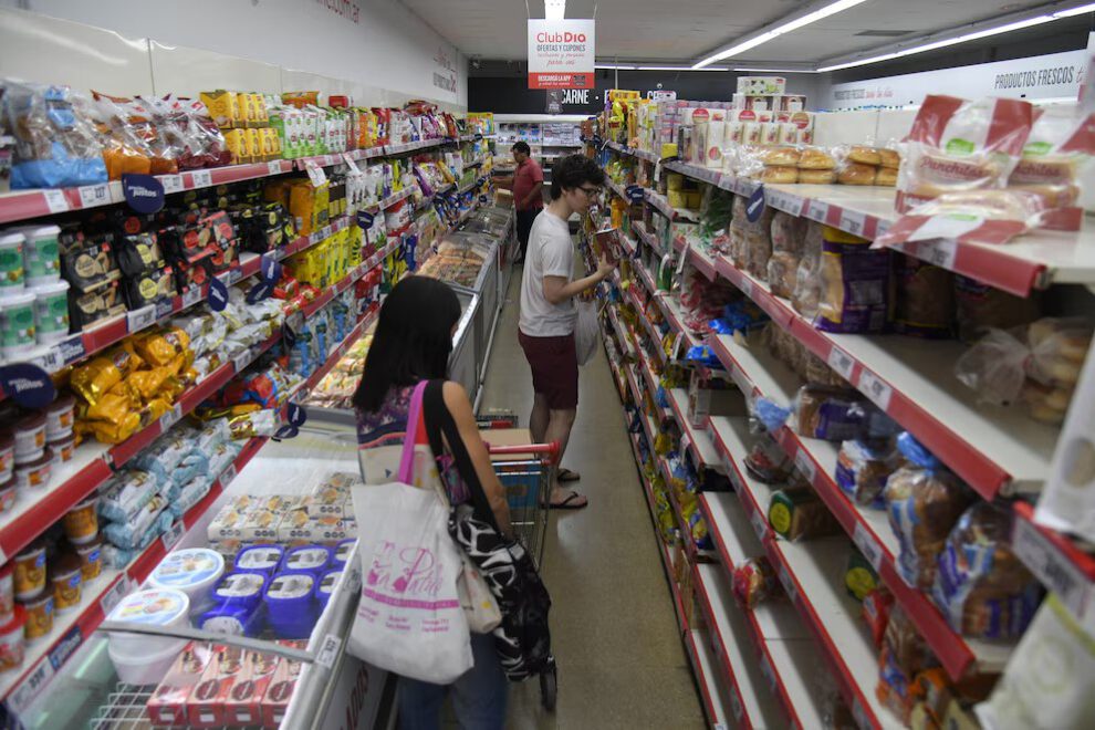 Inflación en Argentina se proyecta por debajo del 2% mensual