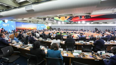 Luis Arce en cumbre BRICS