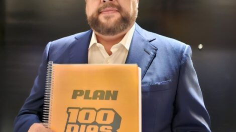 Samuel Doria Medina en el primer debate presidencial