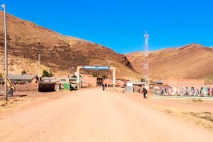 Tramo I de la carretera Botijlaca–Charaña en La Paz