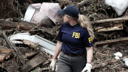 Equipos de rescate continúan la búsqueda de personas desaparecidas tras las inundaciones en Texas