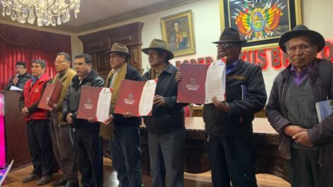 Ley nacional para remediar daños ambientales en Huanuni