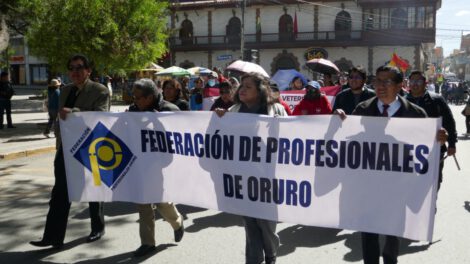 Ley de Patentes presentada por la Federación de Profesionales de Oruro