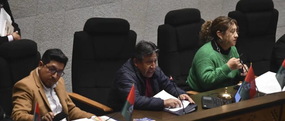 Suspensión de sesión legislativa presidida por David Choquehuanca