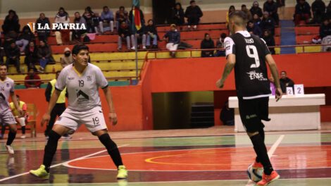 Liga Nacional de Futsal entre Morales Moralitos y rivales cochabambinos