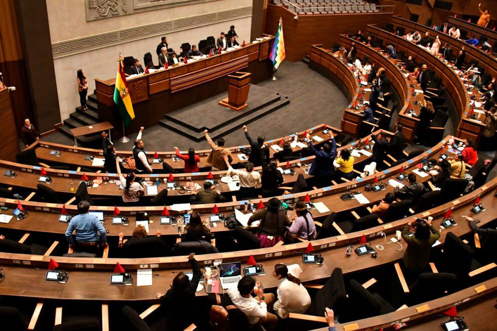 Receso legislativo de medio año confirmado sin comisión de la Asamblea