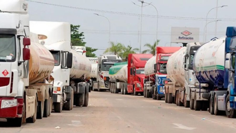 Filas por diésel en Bolivia