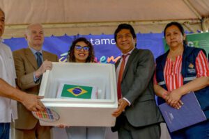 Vacunas contra el sarampión enviadas por Brasil a Bolivia