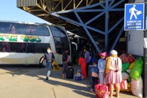 Emergencia en terminal de Cochabamba por falta de diésel