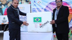 Vacunación contra el sarampión para adolescentes de 10 a 14 años en Oruro