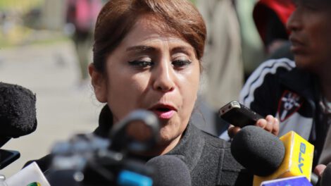 Ruth Nina enfrenta denuncias por polémicas declaraciones sobre elecciones