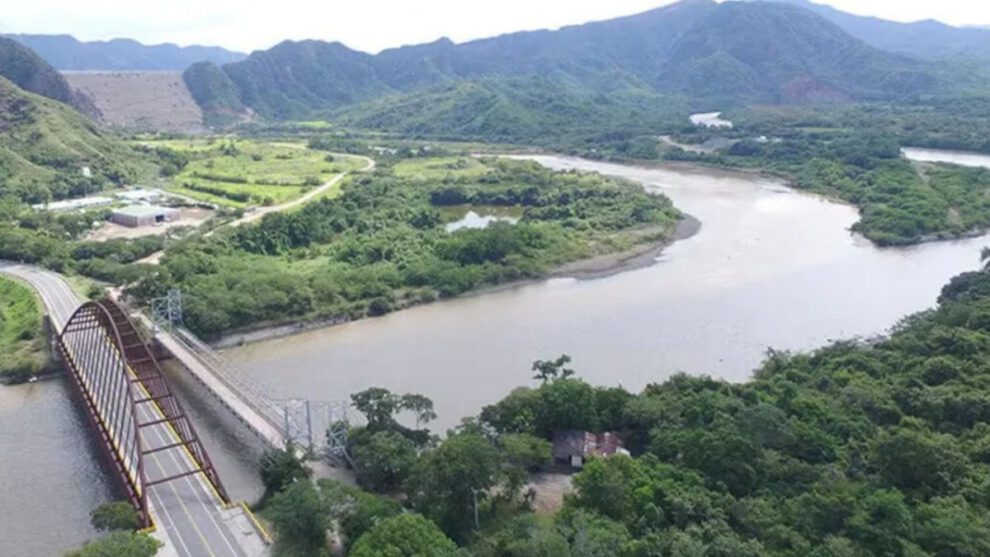 Tres subtenientes colombianos mueren ahogados durante un ejercicio militar en el río Magdalena
