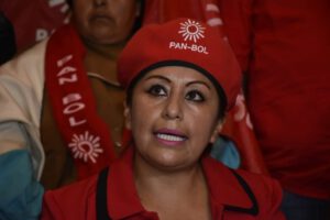 Ruth Nina investigada por instigación pública