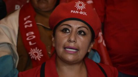 Ruth Nina investigada por instigación pública