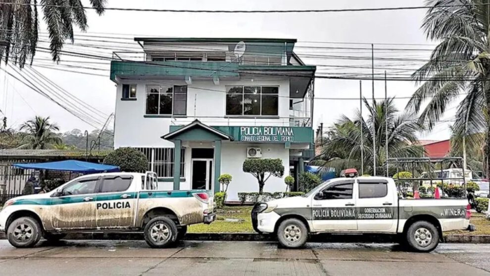 Policía en el trópico de Cochabamba