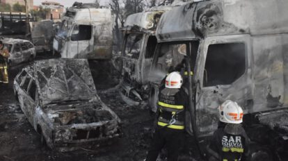 Incendio vehículos incautados en Cochabamba