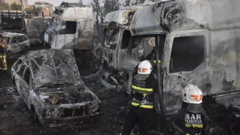 Incendio vehículos incautados en Cochabamba