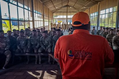 Capacitan a militares en Trinidad para combatir incendios forestales