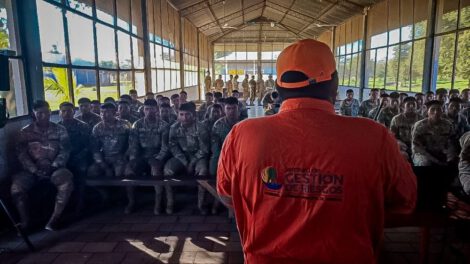 Capacitan a militares en Trinidad para combatir incendios forestales