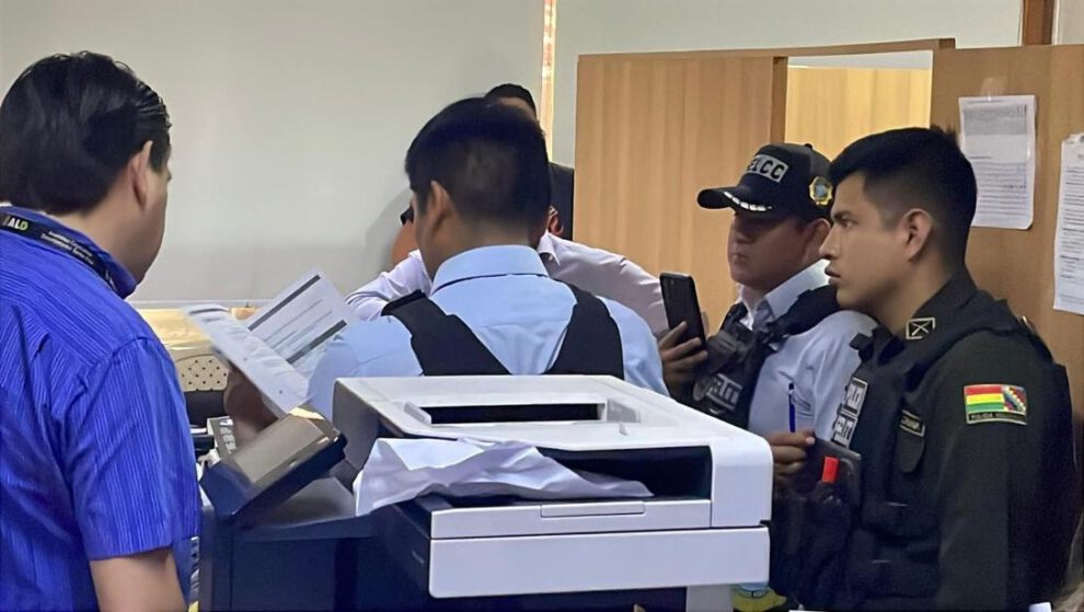 Corrupción en compra de software en la Asamblea Legislativa Departamental de Santa Cruz