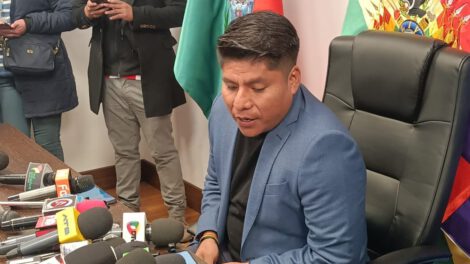 Encuentro de Runasur en Bolivia con Leonardo Loza