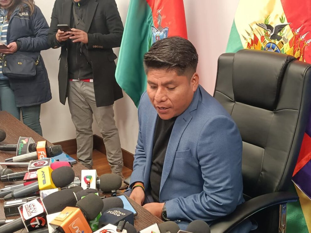 Encuentro de Runasur en Bolivia con Leonardo Loza