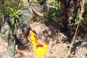 Hallan 19 bultos de cocaína en Yacuma durante operativo antidroga