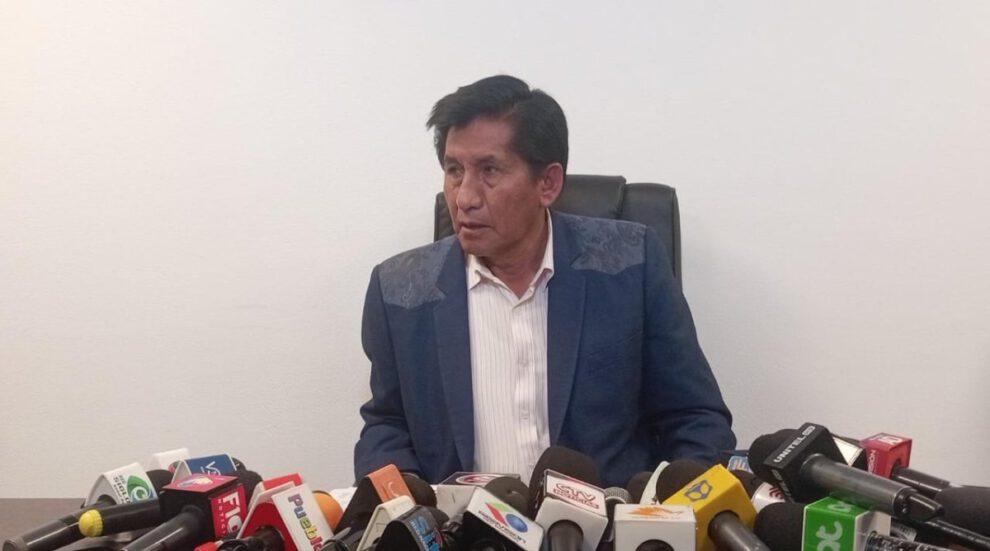 Félix Ajpi aclara que Andrónico Rodríguez solo asistirá a debates oficiales del TSE