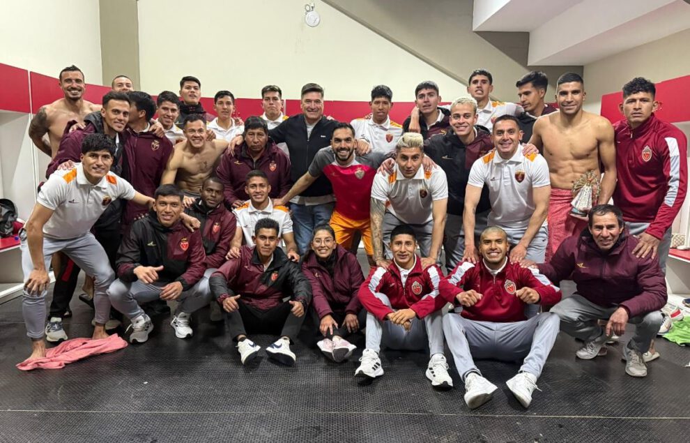 Totora Real Oruro mantiene el liderato tras valioso empate