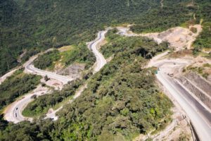 Doble Vía El Sillar presenta defectos estructurales