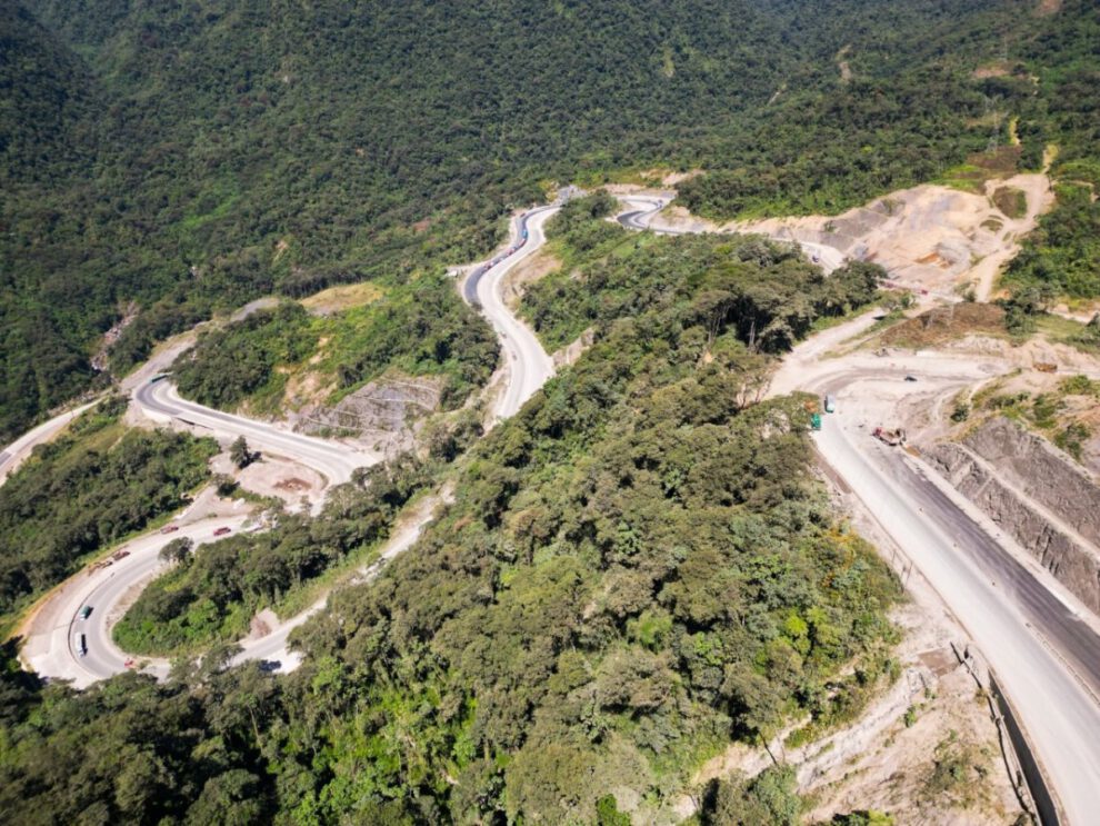 Doble Vía El Sillar presenta defectos estructurales