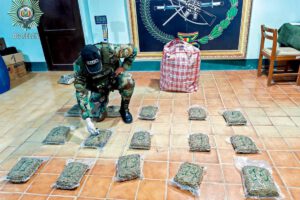 Hallan 15 paquetes de marihuana en Cochabamba