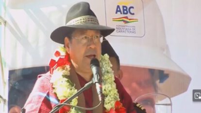Luis Arce defiende su gestión en el altiplano paceño