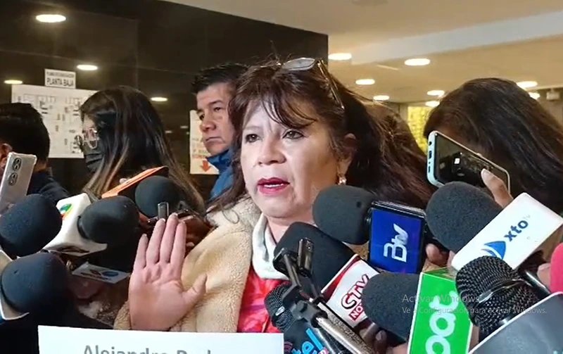 subsidio prenatal denunciado por María Elena Reque