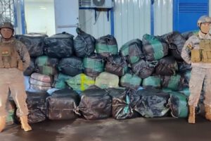 Decomisan mercadería de contrabando en Bermejo