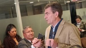privatización de la democracia según Rodrigo Paz