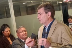 privatización de la democracia según Rodrigo Paz