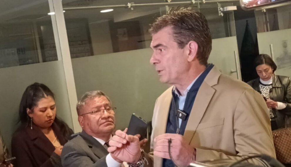 privatización de la democracia según Rodrigo Paz