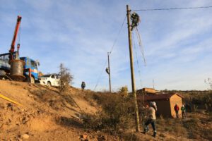 Electrificación rural en Pasorapa beneficiará a más de 500 familias