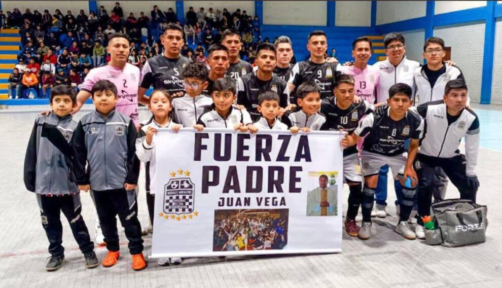 Liga Nacional de Futsal entre Fantasmas Morales Moralitos y Morales Moralitos
