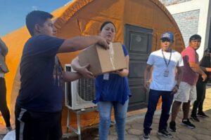 Llegan papeletas electorales a Santa Cruz bajo resguardo militar y policial