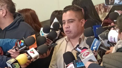 Unidad en candidatos opositores