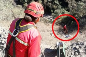 Vagoneta se embarranca en Sud Yungas dejando tres muertos