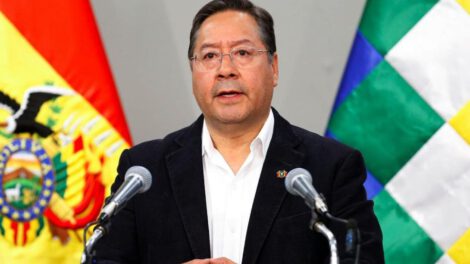 Luis Arce expresa solidaridad con Lula tras imposición de aranceles por Trump